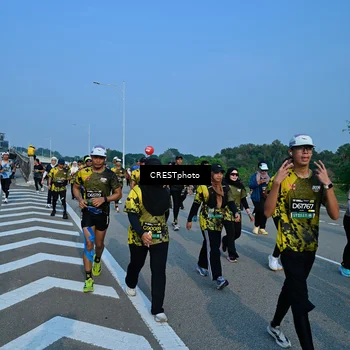 Runner Photo 6675350