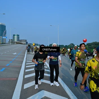 Runner Photo 6675375