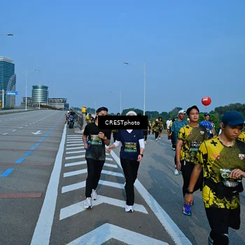 Runner Photo 6675376