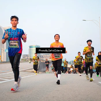 Runner Photo 6675508