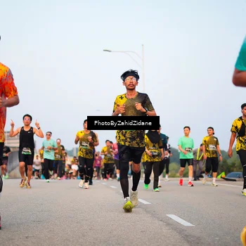 Runner Photo 6675543