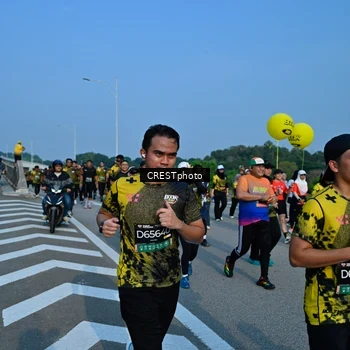 Runner Photo 6675683