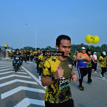 Runner Photo 6675686