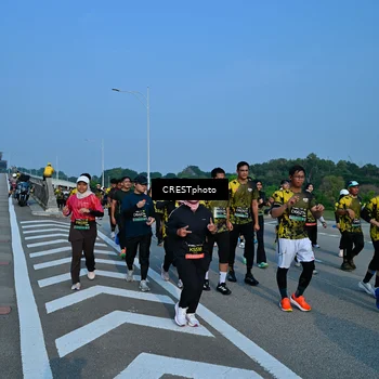 Runner Photo 6675709
