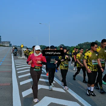 Runner Photo 6675715