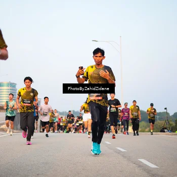 Runner Photo 6675813