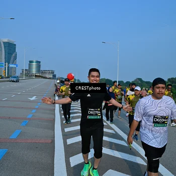 Runner Photo 6675834