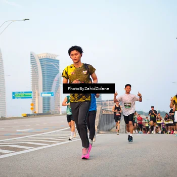 Runner Photo 6675835