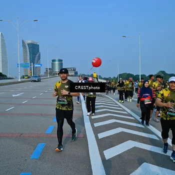Runner Photo 6675841