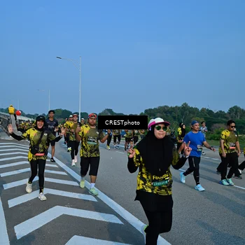 Runner Photo 6675842