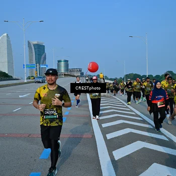 Runner Photo 6675848