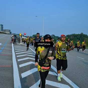 Runner Photo 6675876