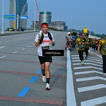 Runner Photo 6675917