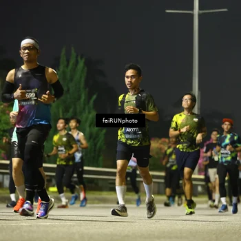 Runner Photo 6675929