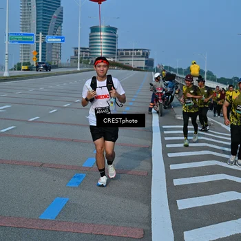 Runner Photo 6675931