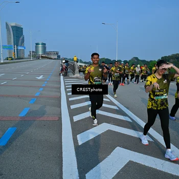 Runner Photo 6675944