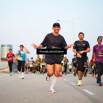 Runner Photo 6675965