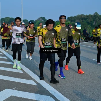 Runner Photo 6675975