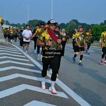 Runner Photo 6675993