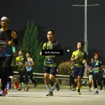 Runner Photo 6676016