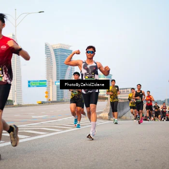 Runner Photo 6676062