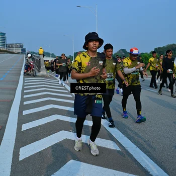 Runner Photo 6676068