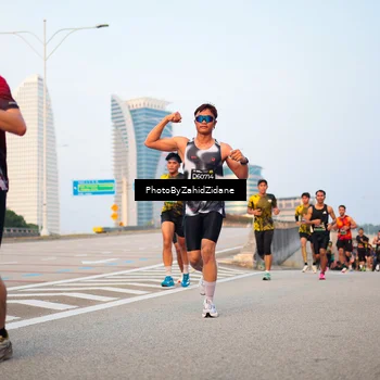 Runner Photo 6676073