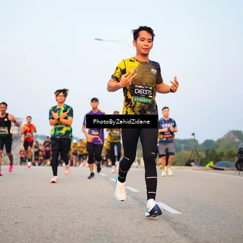 Runner Photo 6676087