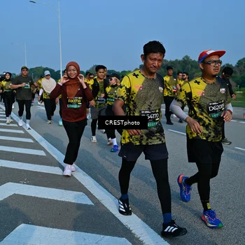 Runner Photo 6676088