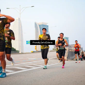 Runner Photo 6676093