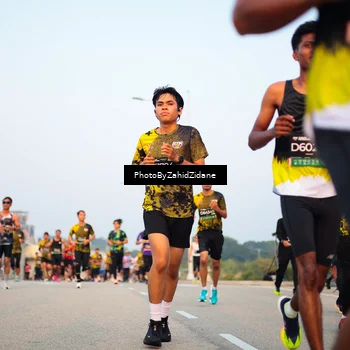 Runner Photo 6676110