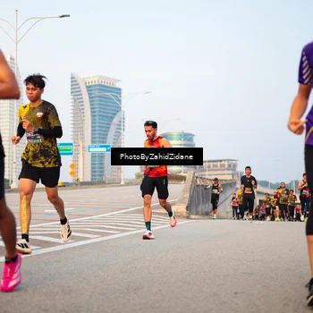 Runner Photo 6676140