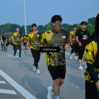 Runner Photo 6676257