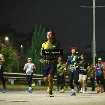 Runner Photo 6676338
