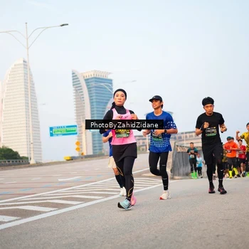 Runner Photo 6676362