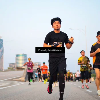 Runner Photo 6676395