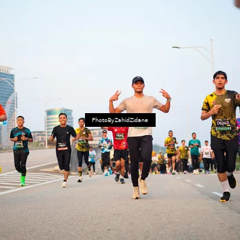 Runner Photo 6676447