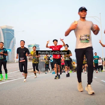 Runner Photo 6676478
