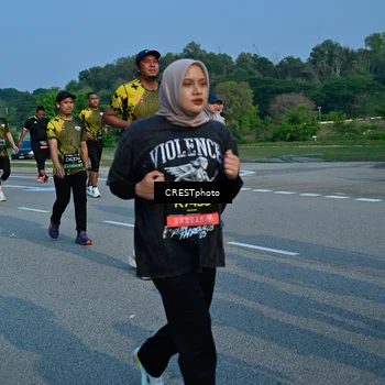 Runner Photo 6676572