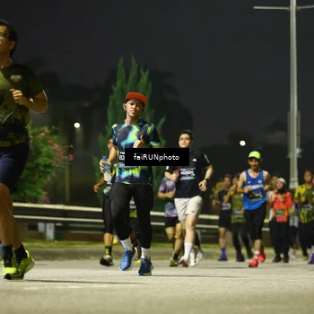 Runner Photo 6676605