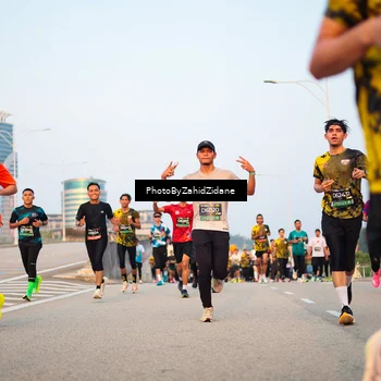 Runner Photo 6676606