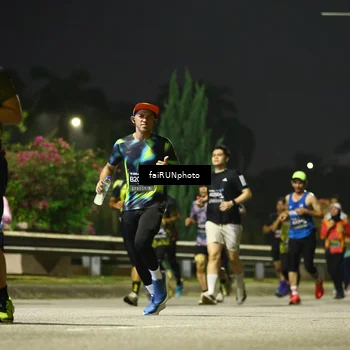 Runner Photo 6676766