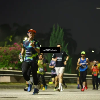 Runner Photo 6676785