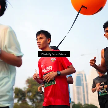 Runner Photo 6676874