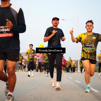 Runner Photo 6676991