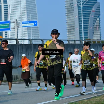 Runner Photo 6676999
