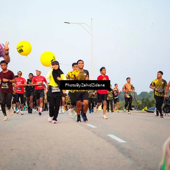 Runner Photo 6677038