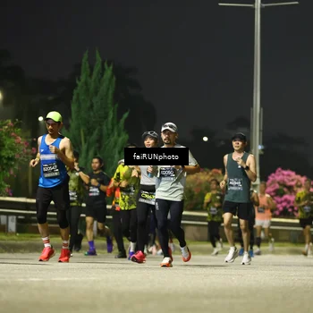 Runner Photo 6677040