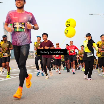 Runner Photo 6677063