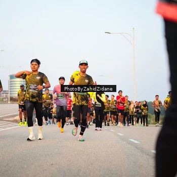 Runner Photo 6677157